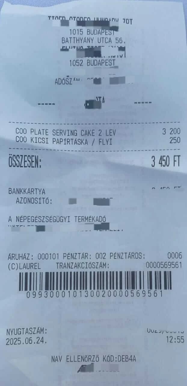 An invoice of Hungary with all the required data elements - DDD invoices
