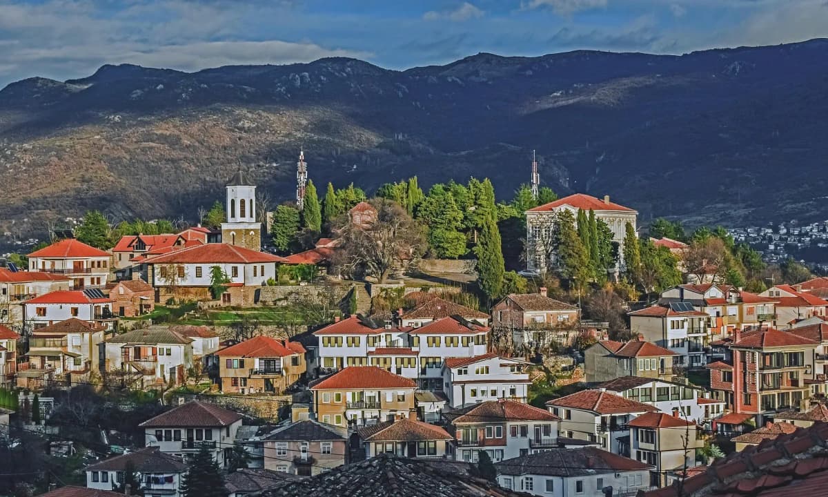 DDD Invoices fiscalization and e-invoicing compliance under UJP real-time reporting illustrated by North Macedonia.