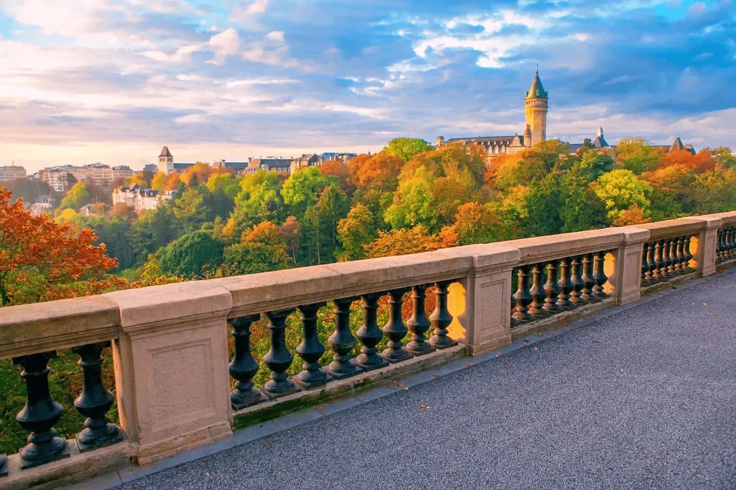DDD Invoice supports fiscalisation in Luxembourg with autumn views of historic fortifications and greenery.