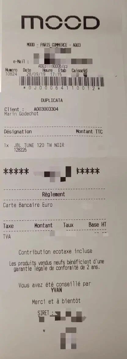 Receipt from French store MOOD with client details, JBL Tune 120 TW Noir purchase, card payment, VAT, and warranty info, with DDD Invoices integration.